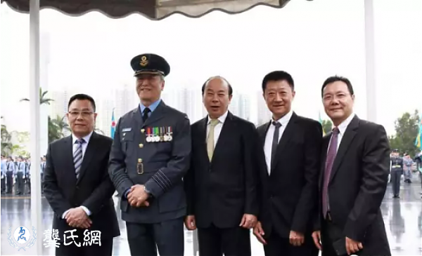 中国梦践行者丨香港航空青年团结业会操_龚俊龙检阅_李国荣陪同