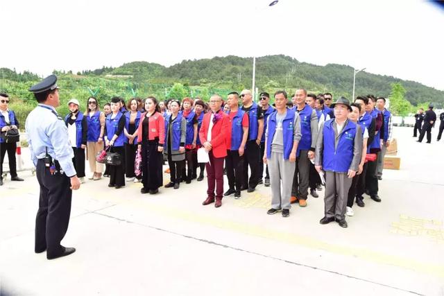 普济公益“庆祝五一放飞梦想与爱同行重塑新生”大型公益帮教活动