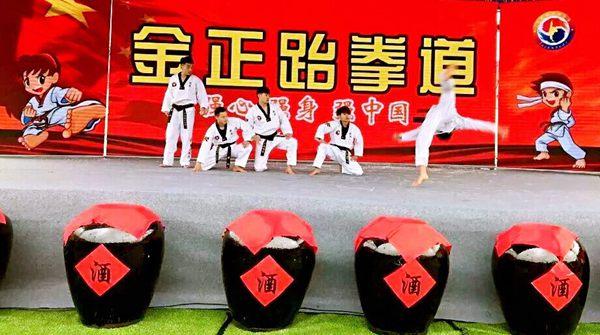 江西上饶：“过年”啦！