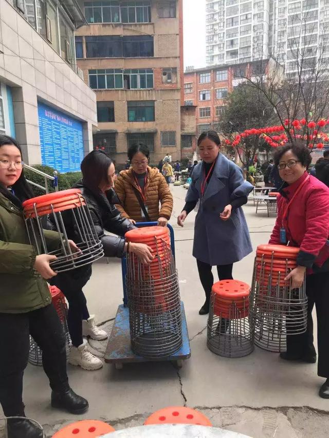 凯里嘉瑞广场小区举办首届“庖汤”新春团聚会